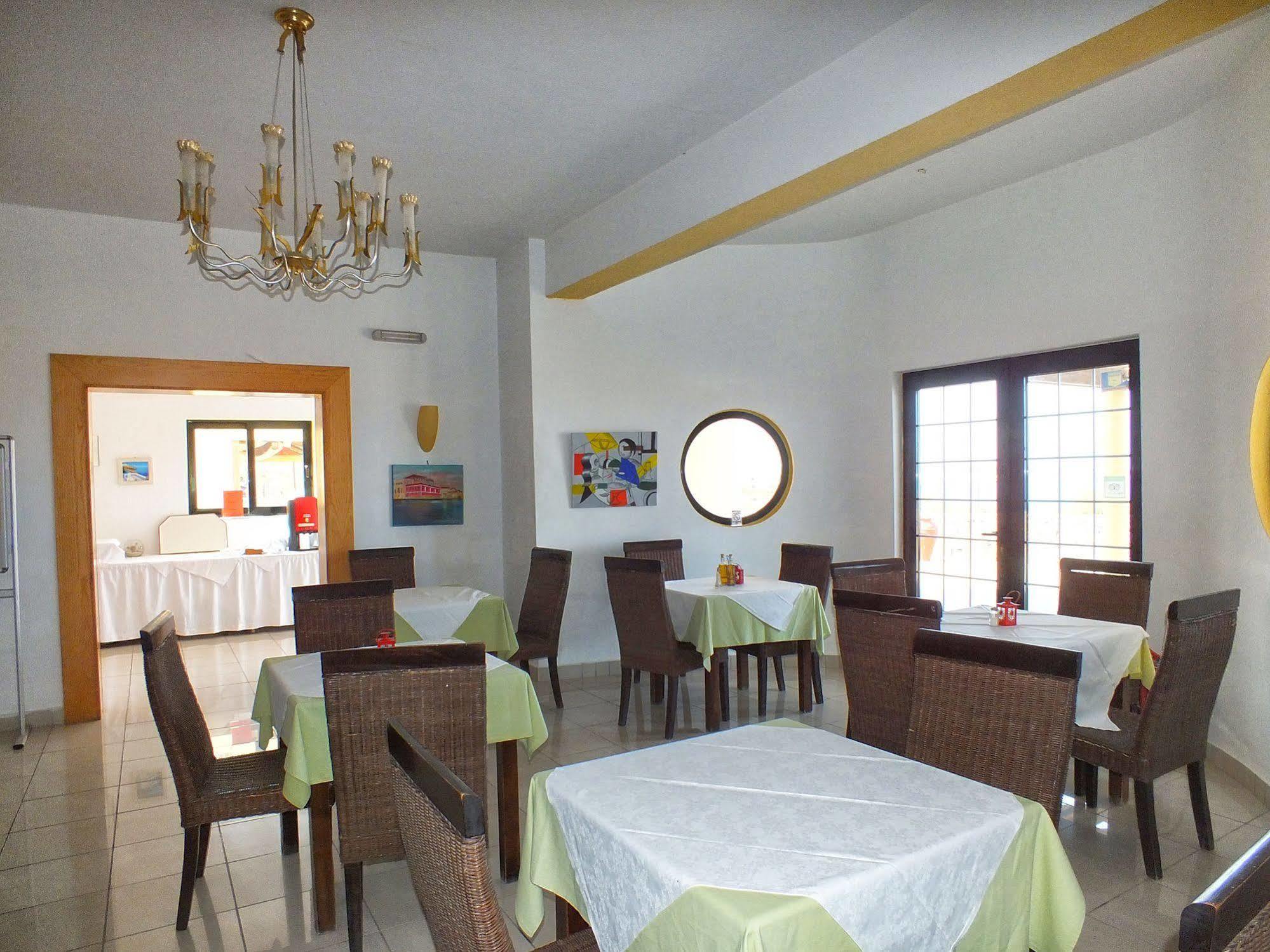 Golden Villas - Hotel Apartments & Villas Χερσόνησος Εξωτερικό φωτογραφία