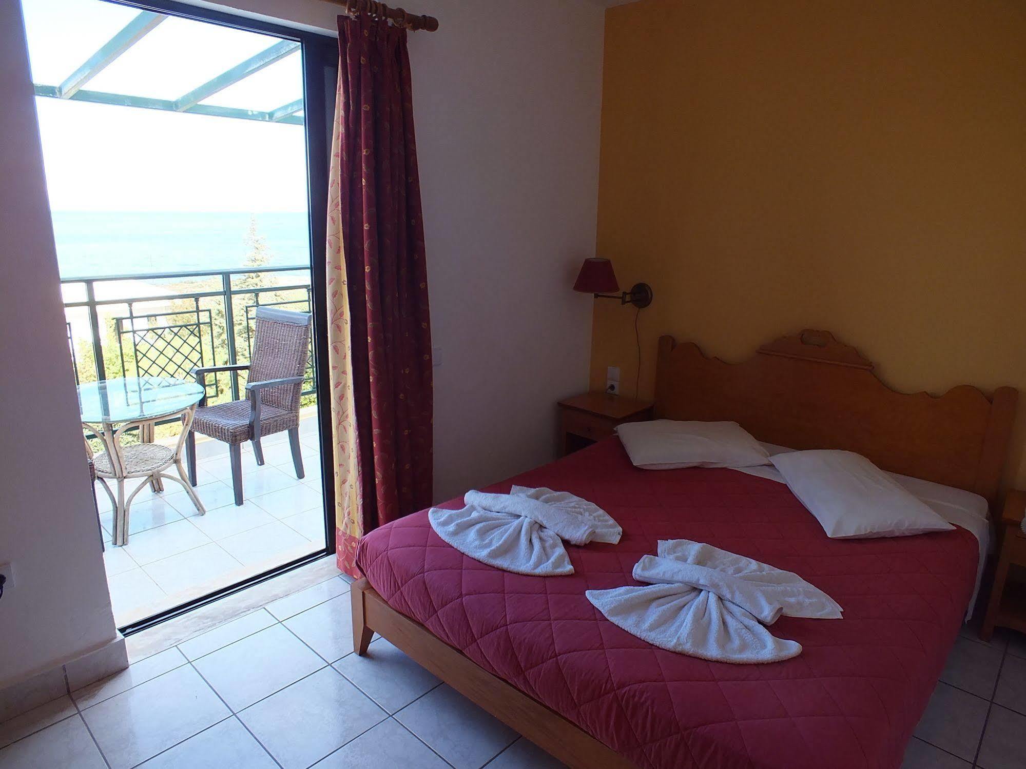 Golden Villas - Hotel Apartments & Villas Χερσόνησος Εξωτερικό φωτογραφία