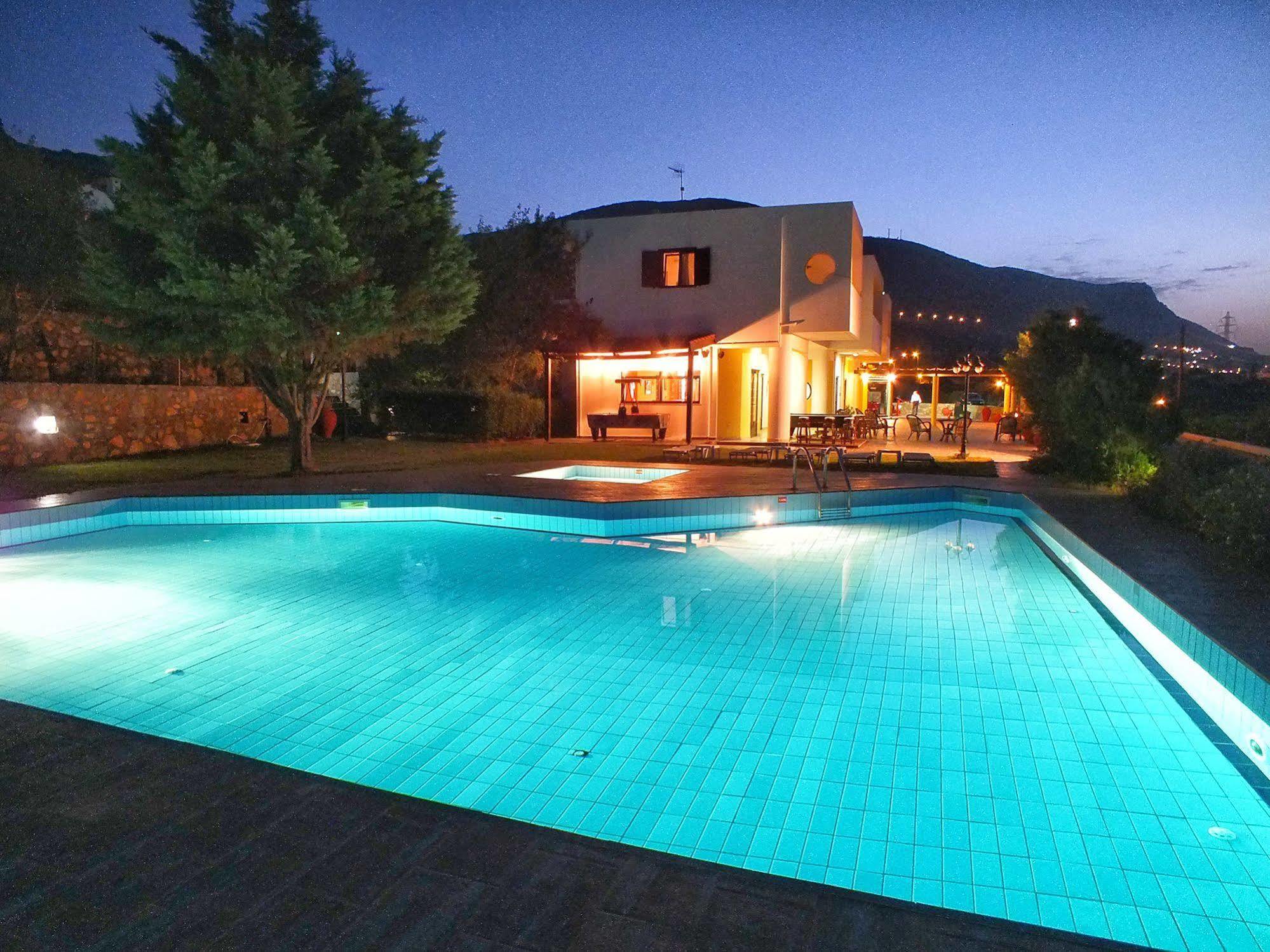 Golden Villas - Hotel Apartments & Villas Χερσόνησος Εξωτερικό φωτογραφία